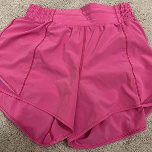 Lululemon Hotty Hot Sonic Pink